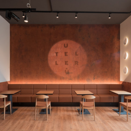 Oxydecor%20-%20rivestimento%20effetto%20ruggine%20Corten%20-%20Ristorante%20U%20Telleru%CC%8010