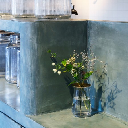 Microverlay%20-%20rivestimento%20cemento%20resina%20-%20Stella%20Tea%20Laboratory10